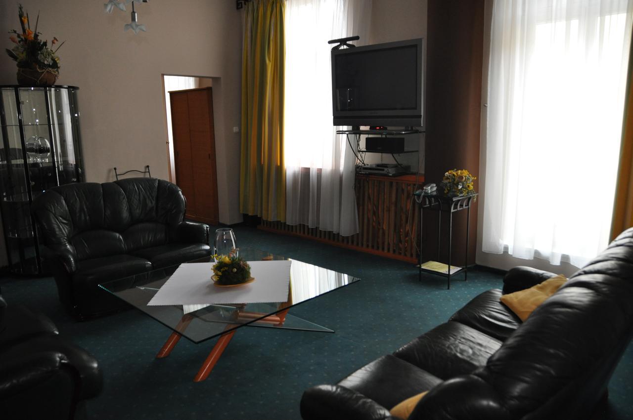 Rynkowy Aparthotel Rybnik  Exterior photo
