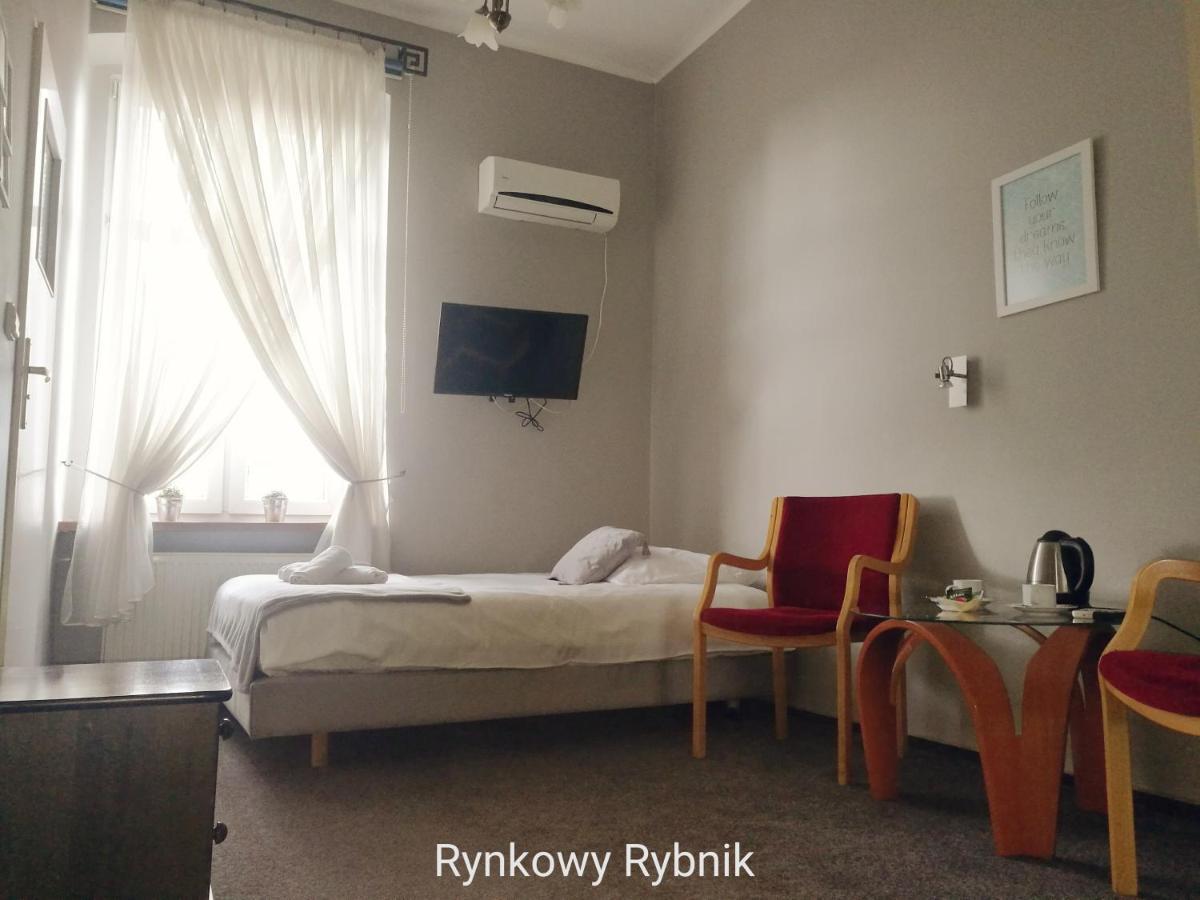 Rynkowy Aparthotel Rybnik  Exterior photo